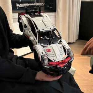 Porsche 911 RSR LEGO Technic